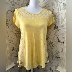 Chico’s loose fit lace short sleeves blouse size 0 fits like medium